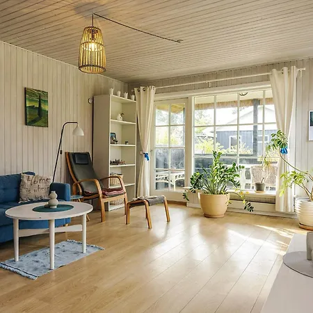 4 Person In Hébergement de vacances Brovst